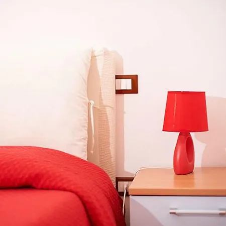 ベッド・アンド・ブレックファスト Tanca Is Torus テウラーダ